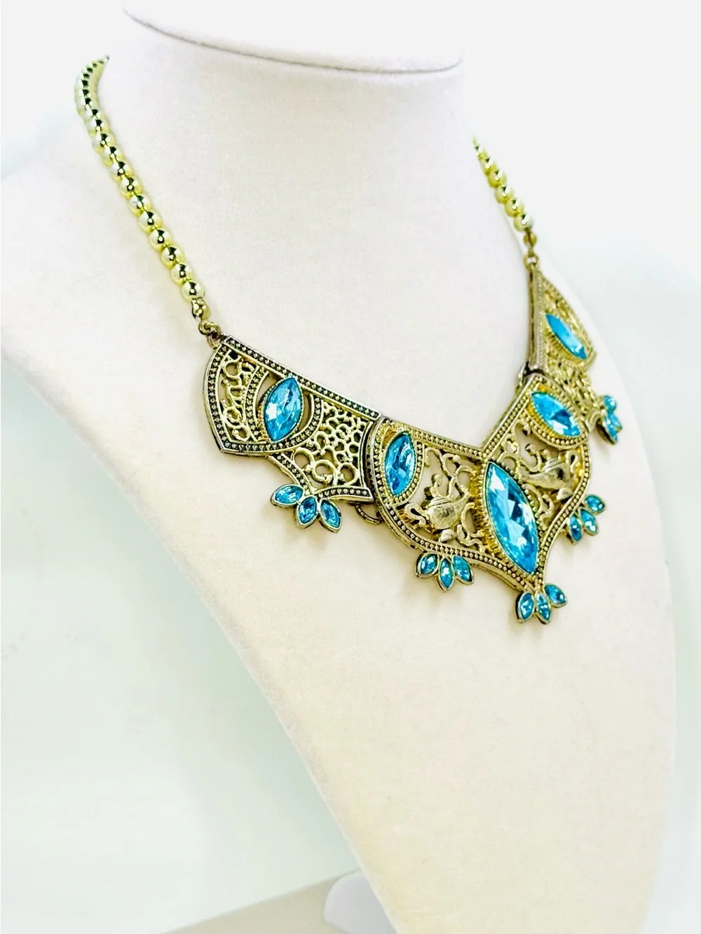 Euro Disney Golden Princess Jasmine Choker Necklace W/Aqua Blue Gems Magic Lamps